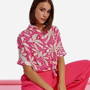 Lili Sidonio XS Pink and White Tropical Tie-Front Crop Shirt